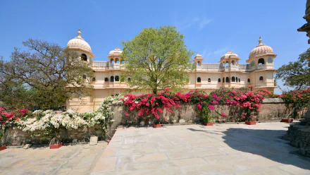  The Fateh Prakash Palace