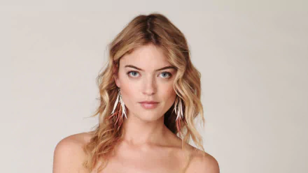 American model Celebrity Martha Hunt HD Desktop Wallpaper | Background Image