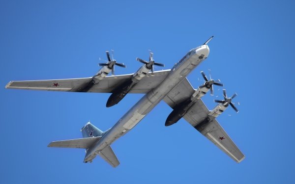 Military Tupolev Tu-95 Bombers Tu-95 Strategic Bomber HD Wallpaper | Background Image