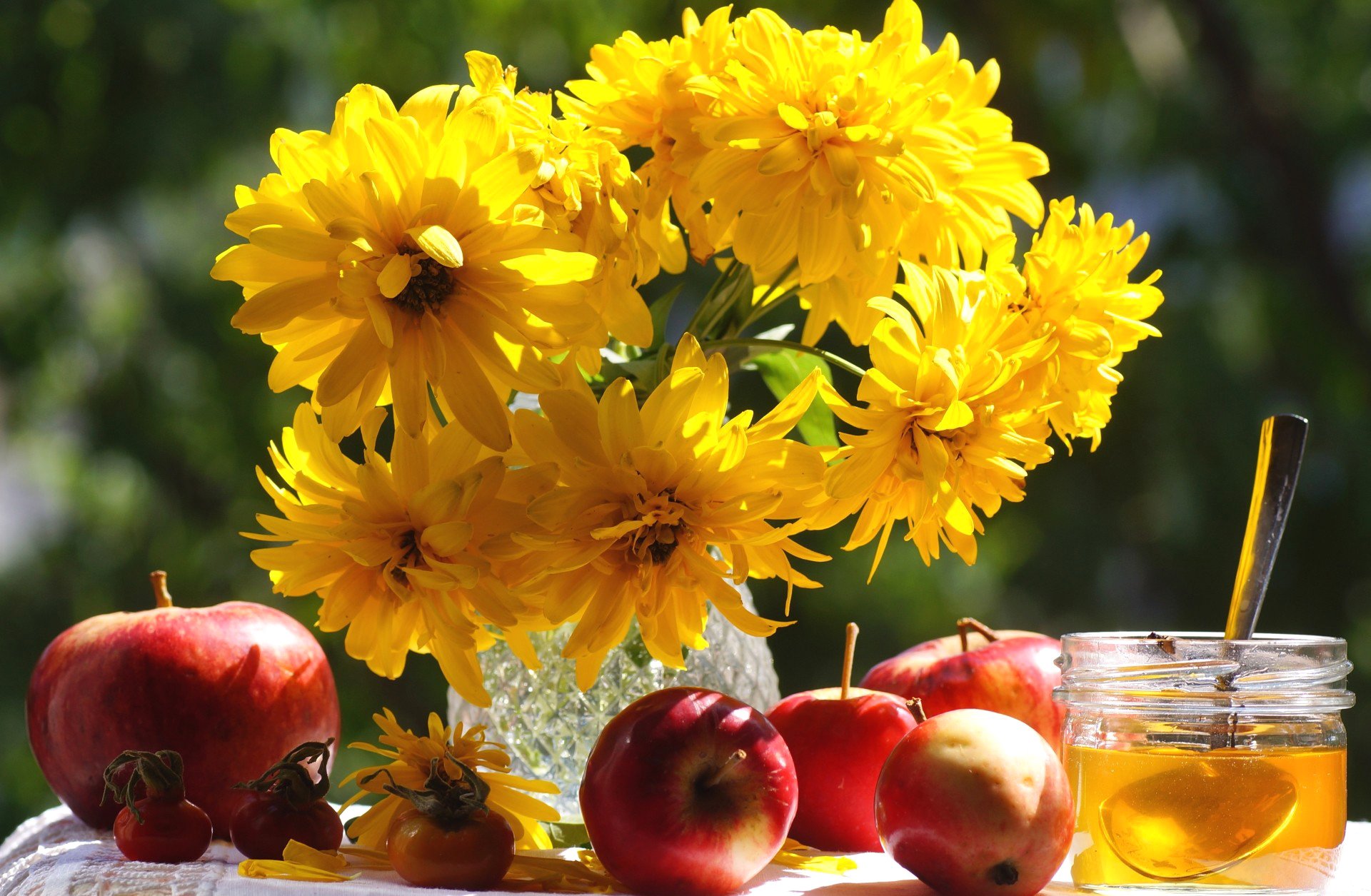 HD PC desktop wallpaper background of a sunlit still life: bright yellow flowers in a vase, red apples and a jar of honey (food, apple)