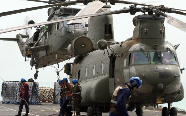 military Boeing CH-47 Chinook HD Desktop Wallpaper | Background Image