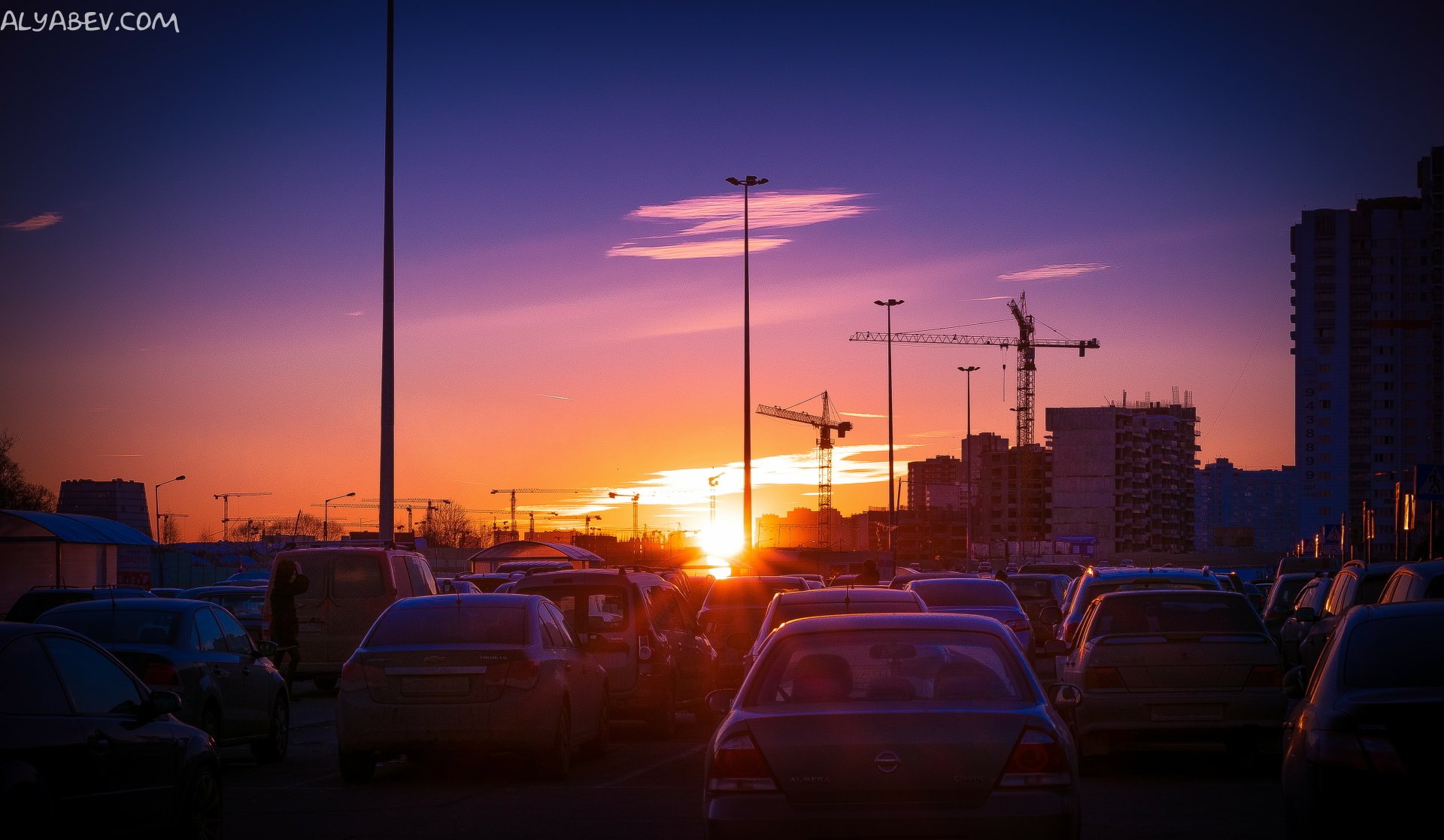 sunset in Moscow by vinilgod