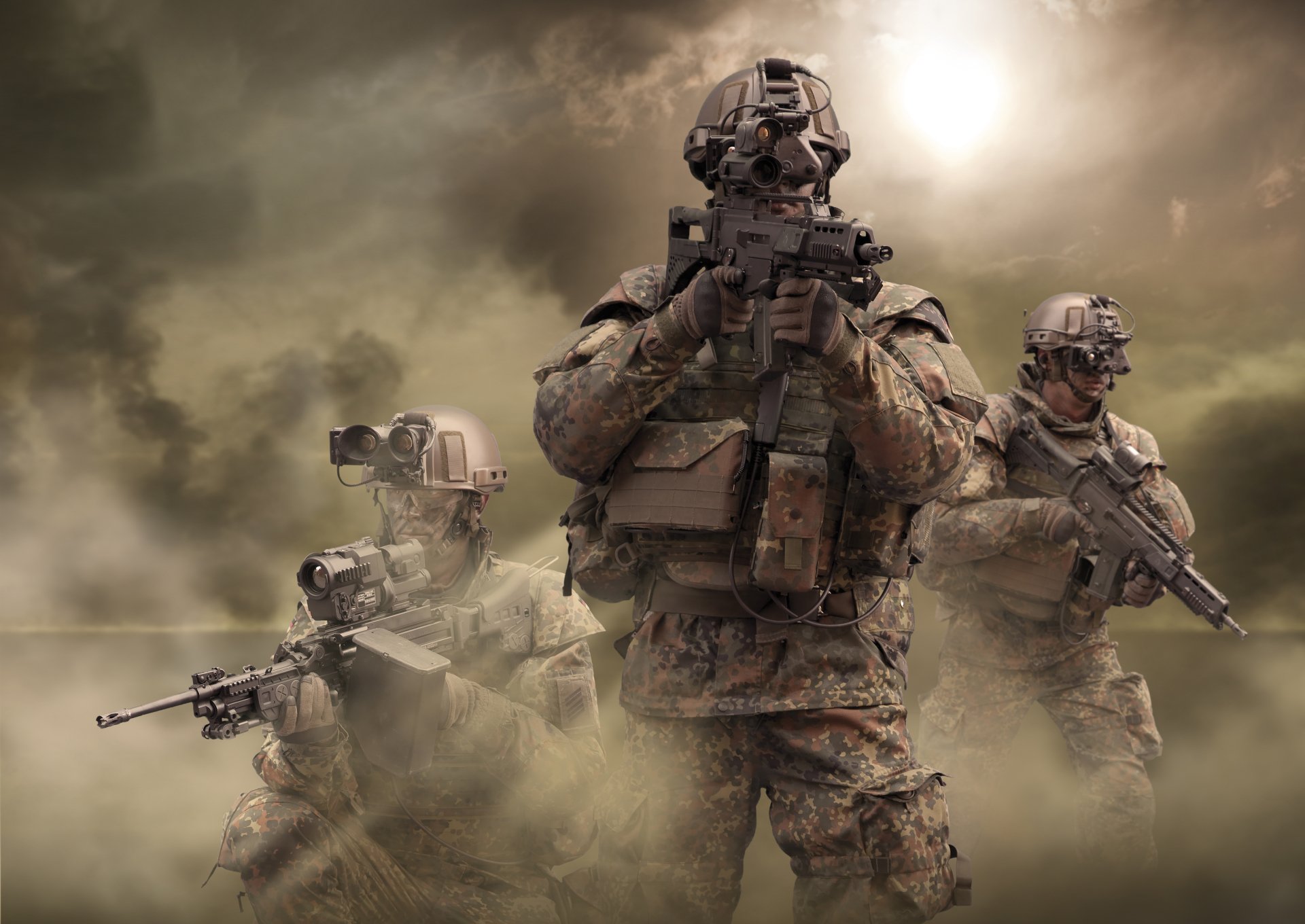 Elite Soldiers in Action - 4K Ultra HD Wallpaper, image size:1920x1360