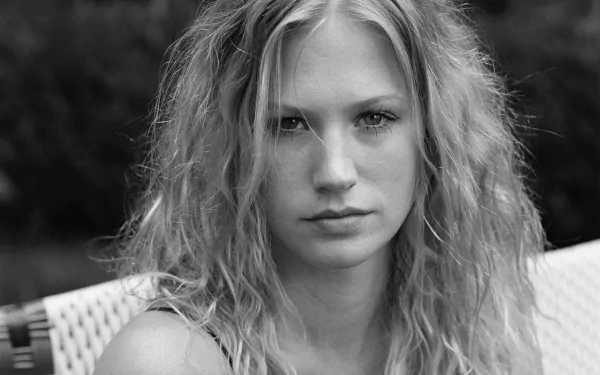 Celebrity January Jones HD Desktop Wallpaper | Background Image