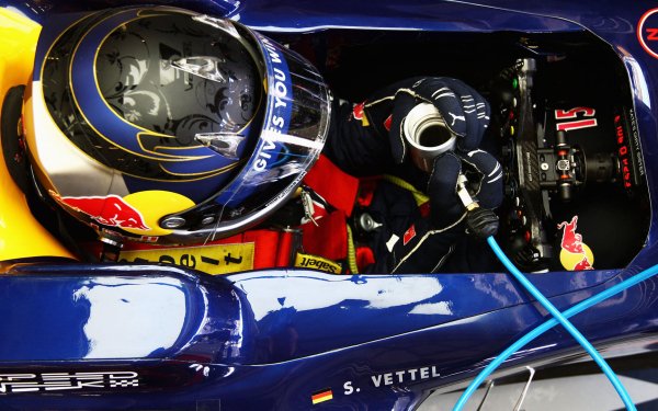 Sports Sebastian Vettel Red Bull Formula 1 HD Wallpaper | Background Image