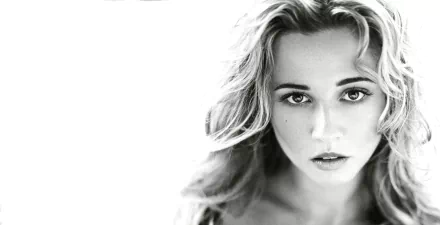 woman Linda Cardellini HD Desktop Wallpaper | Background Image