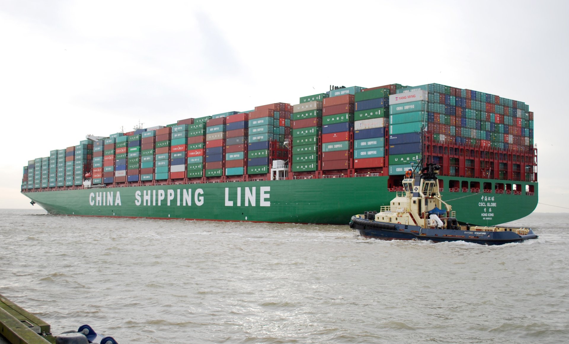 Download Vehicle Container Ship HD Wallpaper