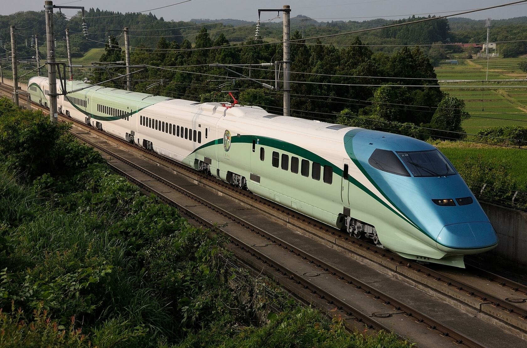 Download Vehicle Train Wallpaper