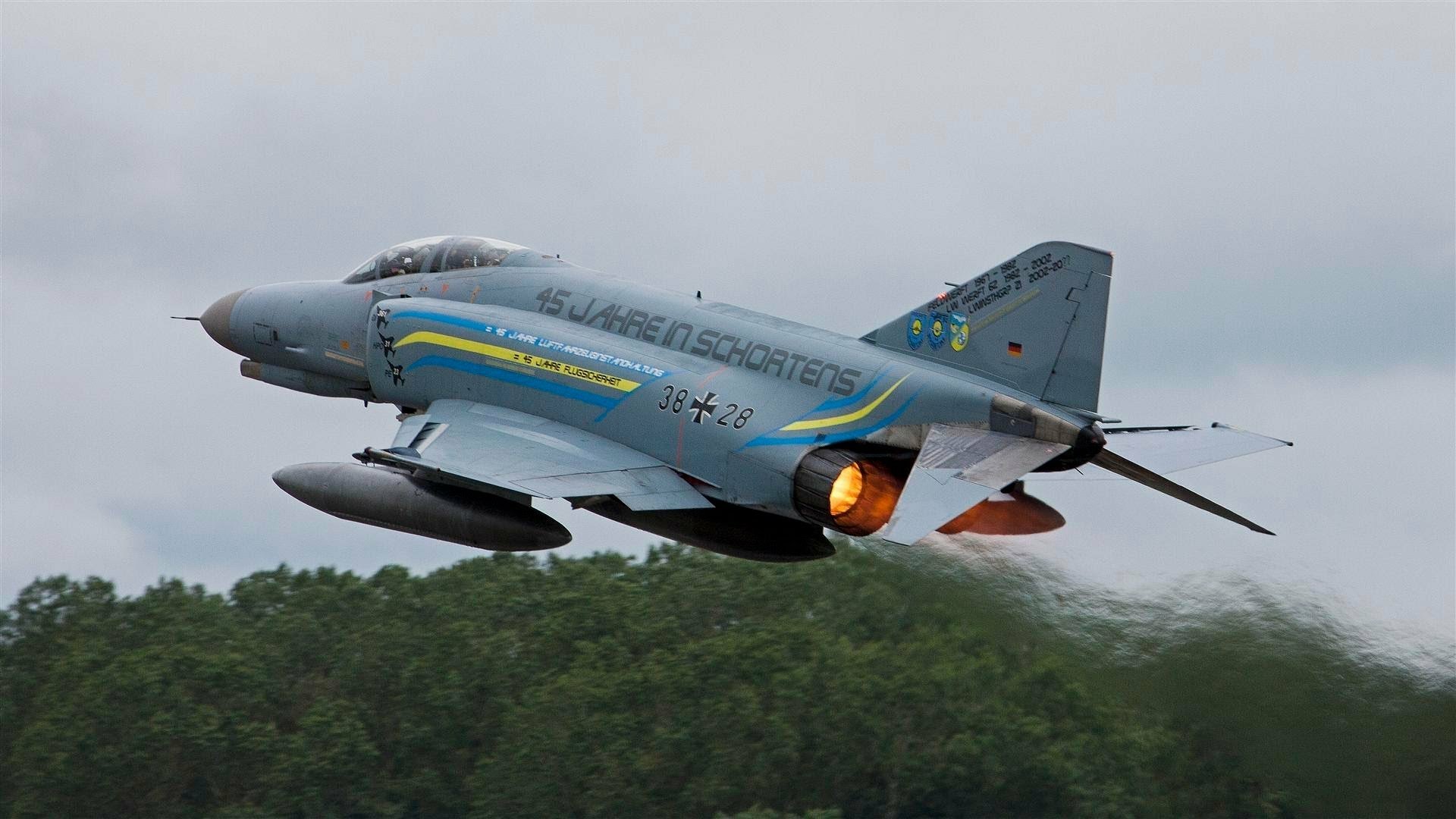 Download Military McDonnell Douglas F-4 Phantom II HD Wallpaper