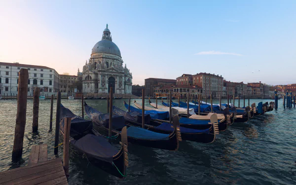 gondola canal Italy man made Venice HD Desktop Wallpaper | Background Image