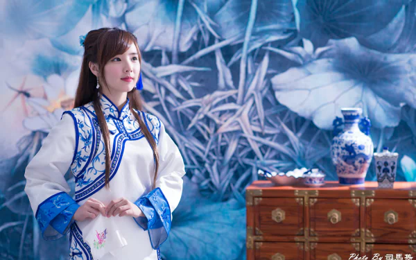 tea set vase Taiwanese model asian traditional costume woman Yu Chen Zheng HD Desktop Wallpaper | Background Image