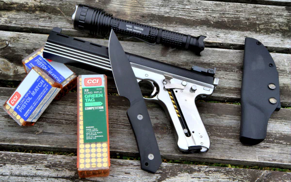  Pistol &amp; Ammunition