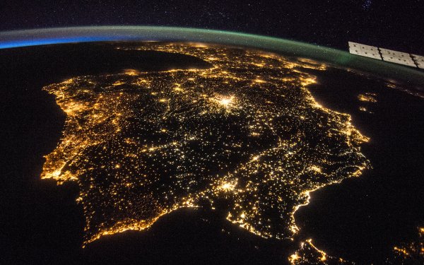 Earth From Space Portugal Andorra NASA Night Iberian Peninsula Spain HD Wallpaper | Background Image