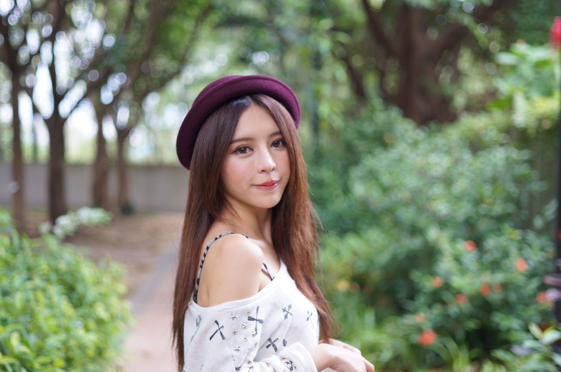 Download Bokeh Hat Smile Taiwanese Asian Model Julie Chang Woman Zhang ...