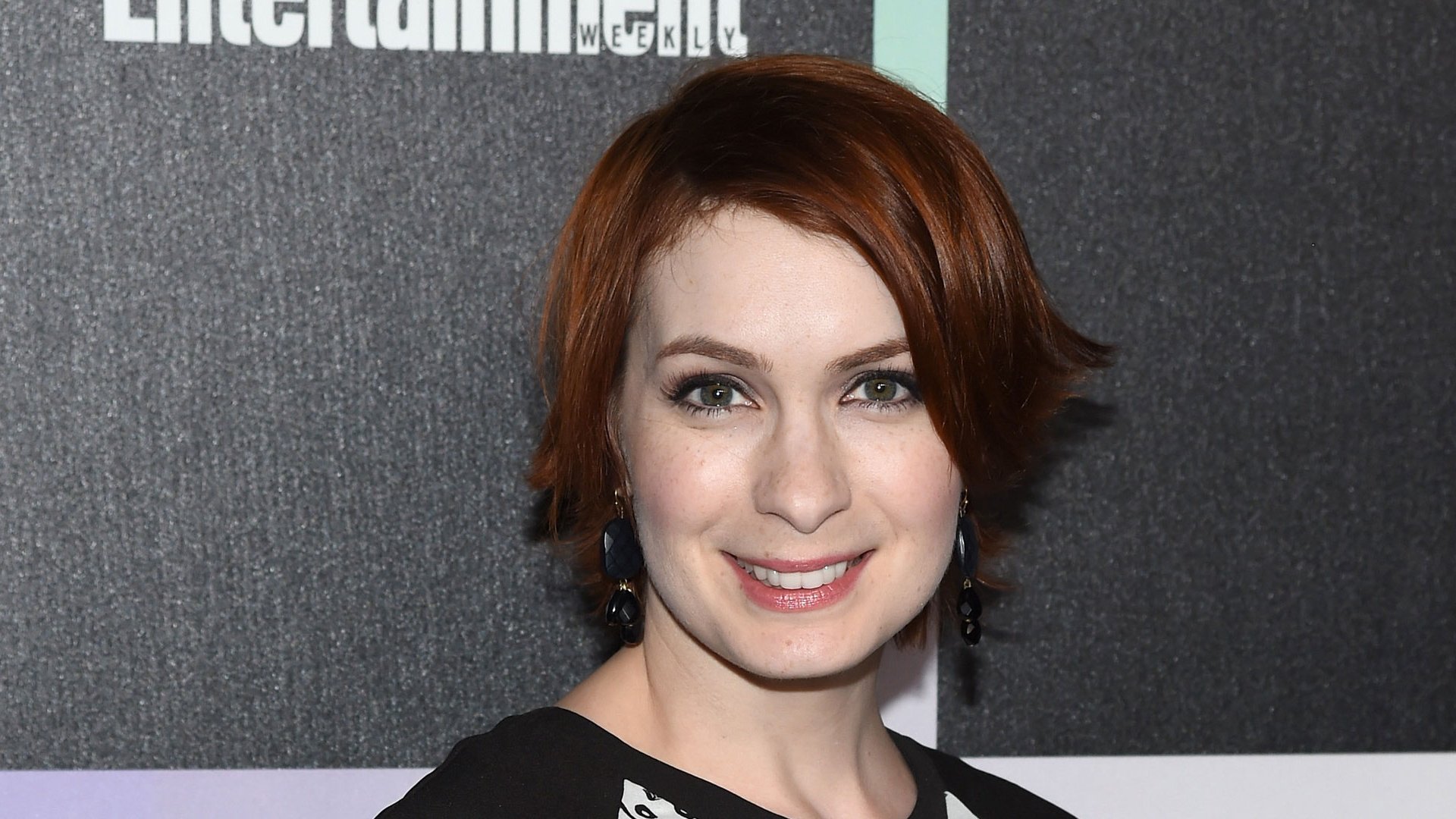Download Actress American Celebrity Felicia Day HD Wallpaper