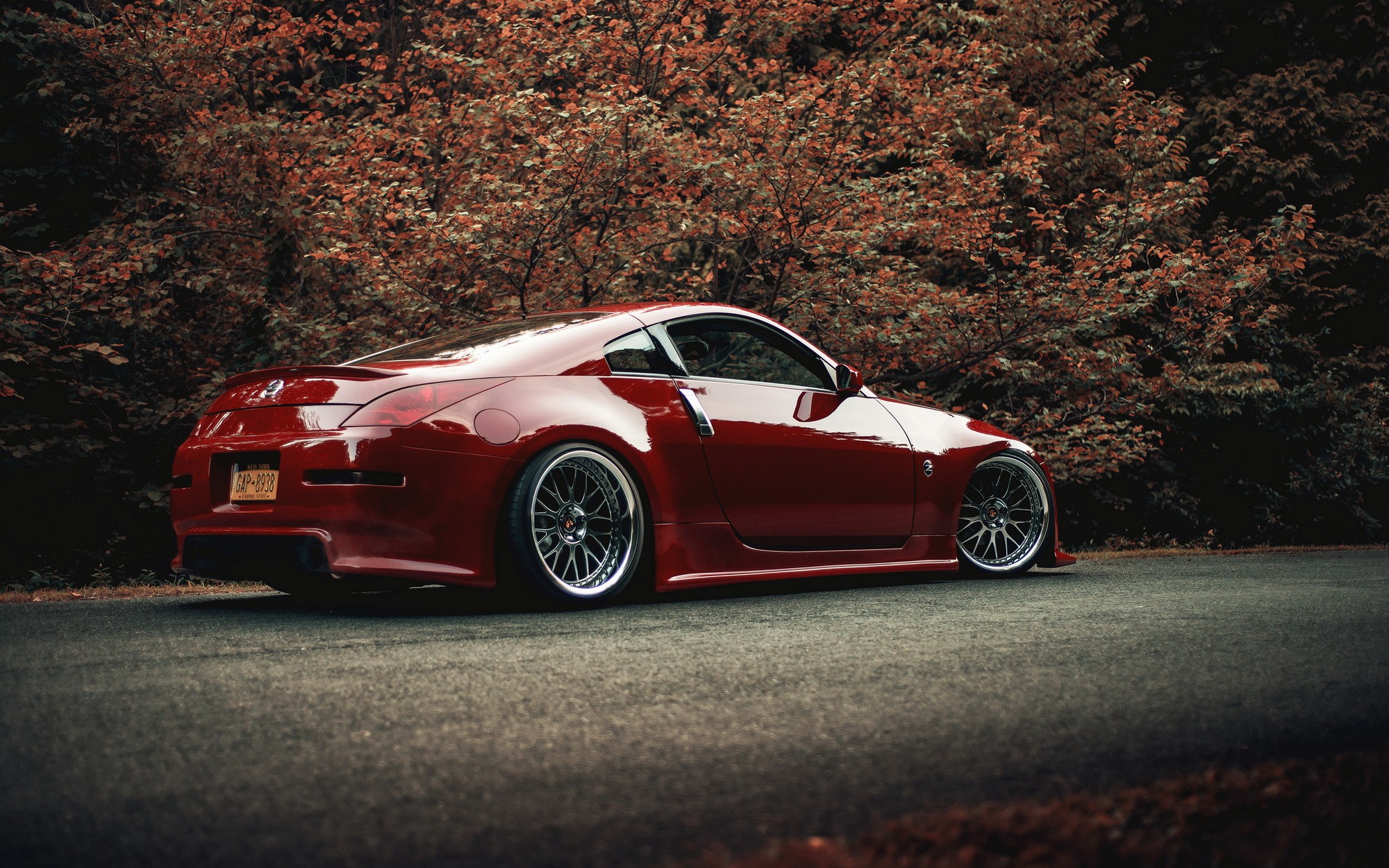 Download wallpaper 800x1200 nissan 350z stance movement speed side  view iphone 4s4 for parallax hd background