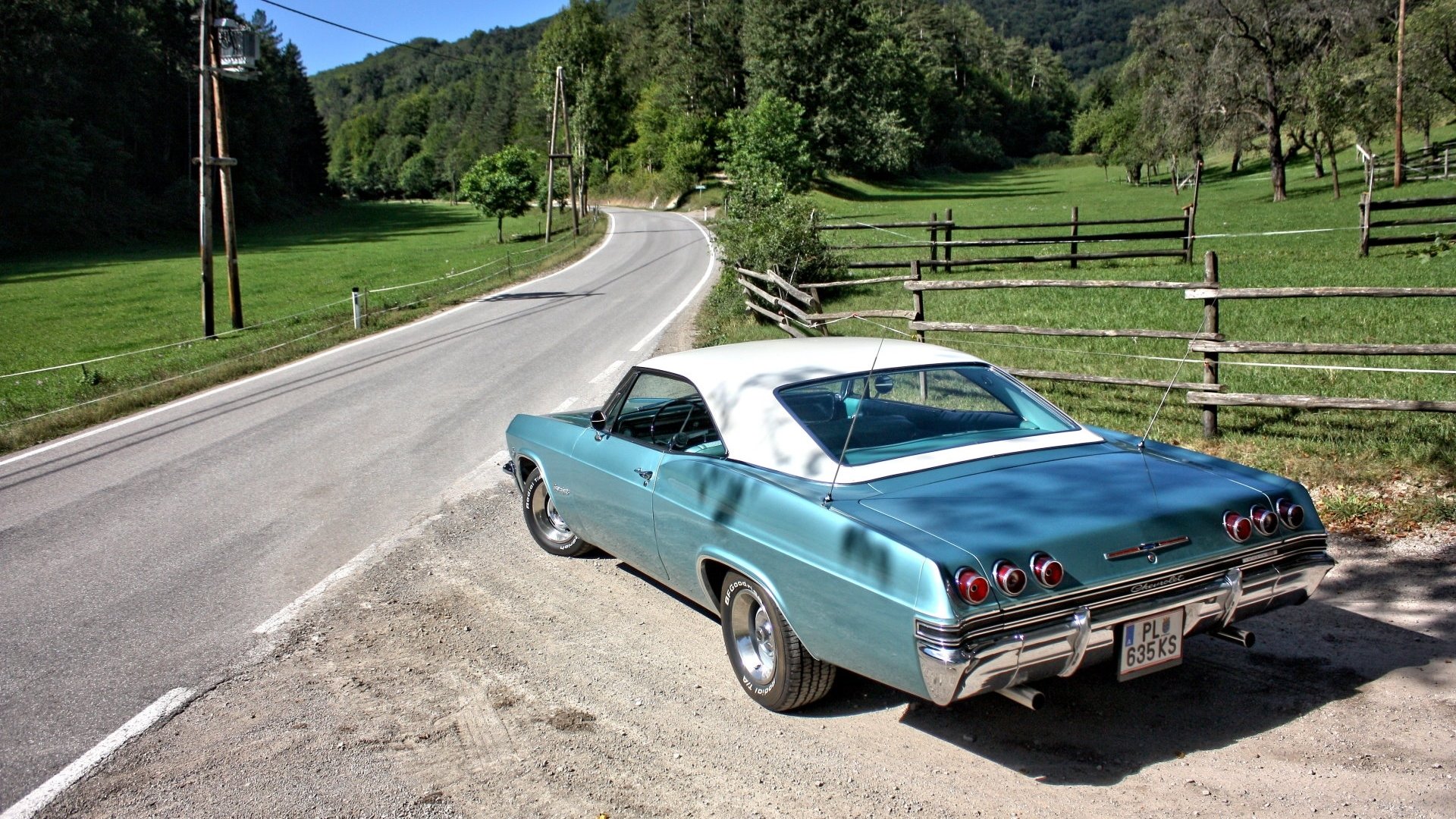 Download Vehicle Chevrolet Impala HD Wallpaper