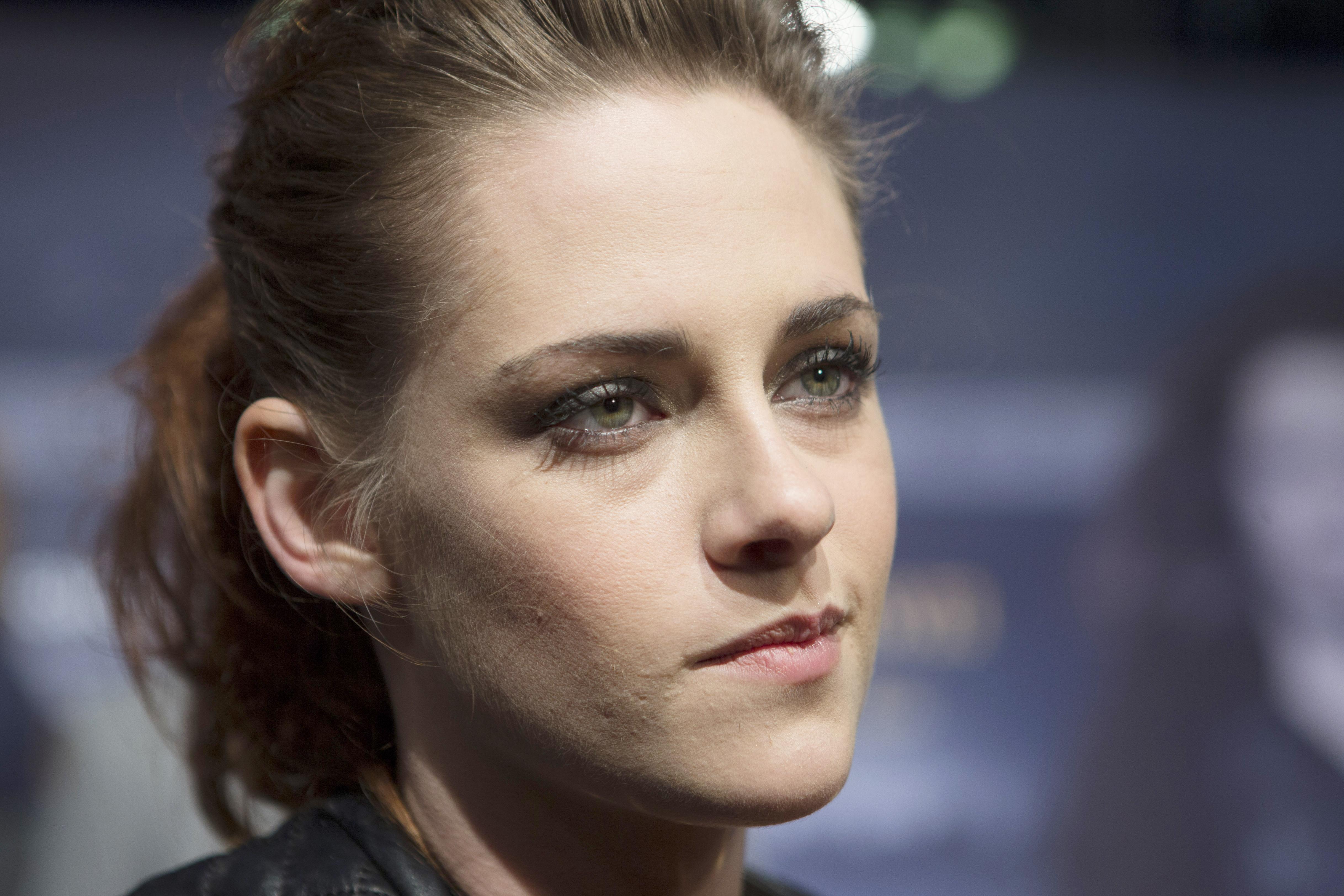 Kristen Stewart in Stunning 4K Ultra HD Wallpaper