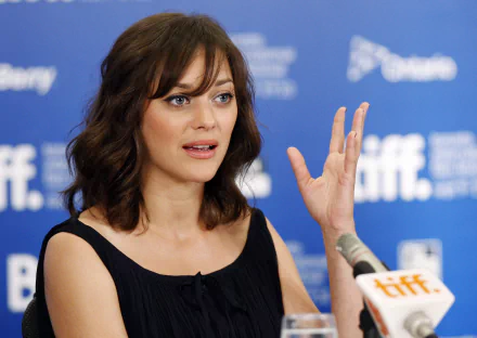 Celebrity Marion Cotillard HD Desktop Wallpaper | Background Image