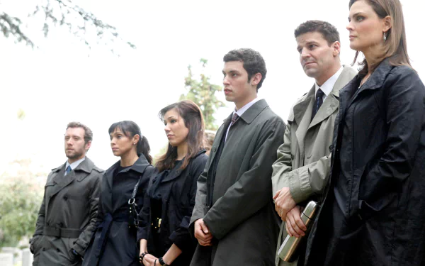 Lance Sweets John Francis Daley Camille Saroyan Tamara Taylor Jack Hodgins T.J. Thyne Angela Montenegro Michaela Conlin Seeley Booth David Boreanaz Emily Deschanel Temperance Brennan TV Show Bones (TV Show) HD Desktop Wallpaper | Background Image