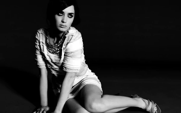 Celebrity Emily Blunt HD Desktop Wallpaper | Background Image