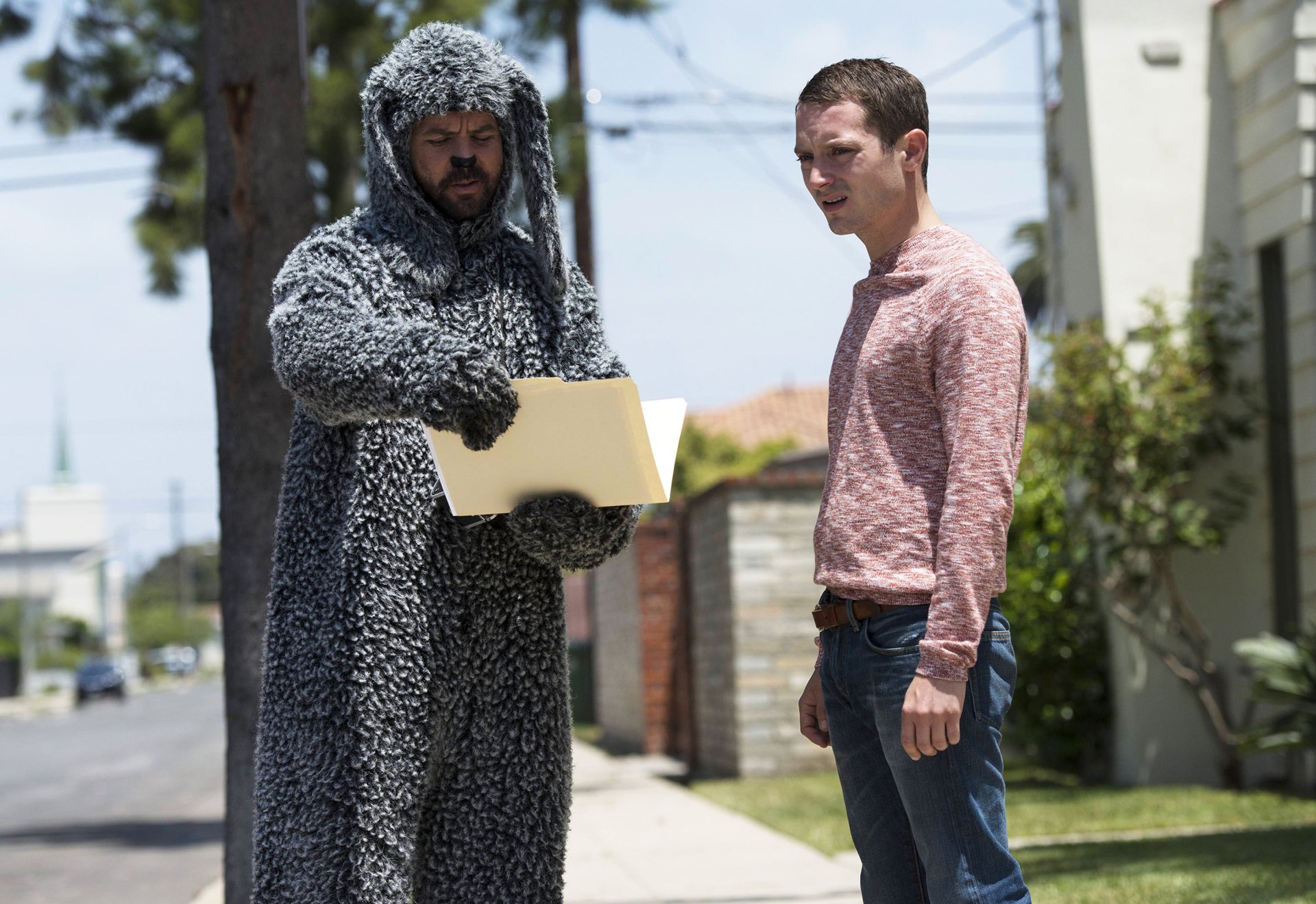 Download Jason Gann Sitcom Elijah Wood Wilfred (TV Show) TV Show Wilfred HD Wallpaper