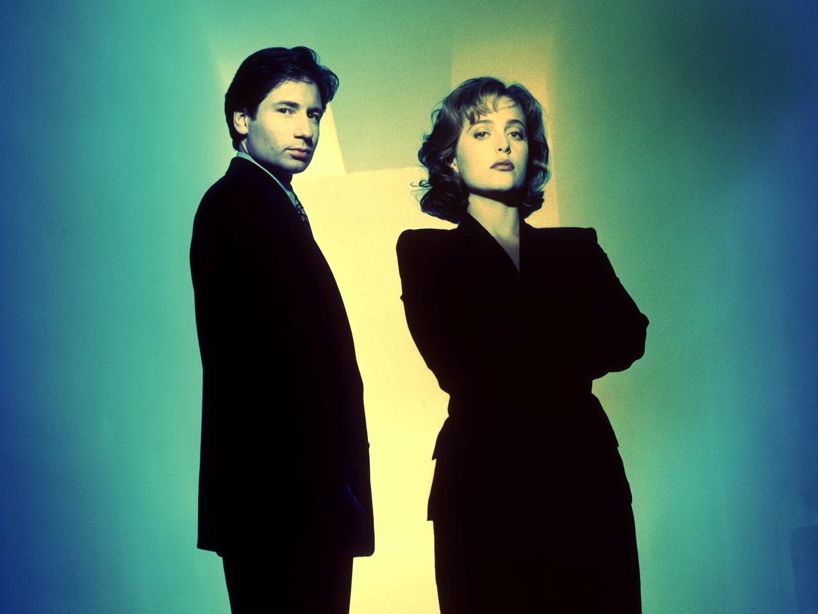 Download Fox Mulder David Duchovny Dana Scully Gillian Anderson TV Show ...