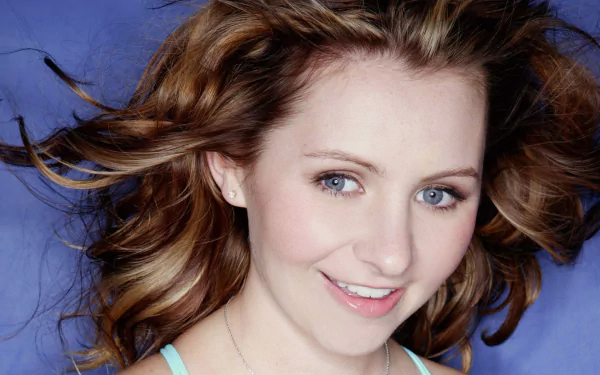 woman Beverley Mitchell HD Desktop Wallpaper | Background Image