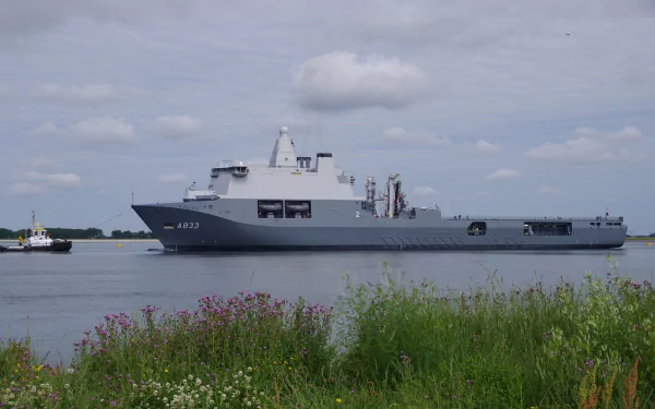  HNLMS Karel Doorman (A833)