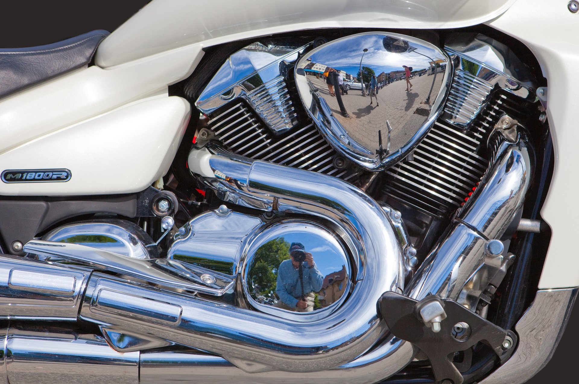 Download Vehicle Suzuki 4k Ultra HD Wallpaper