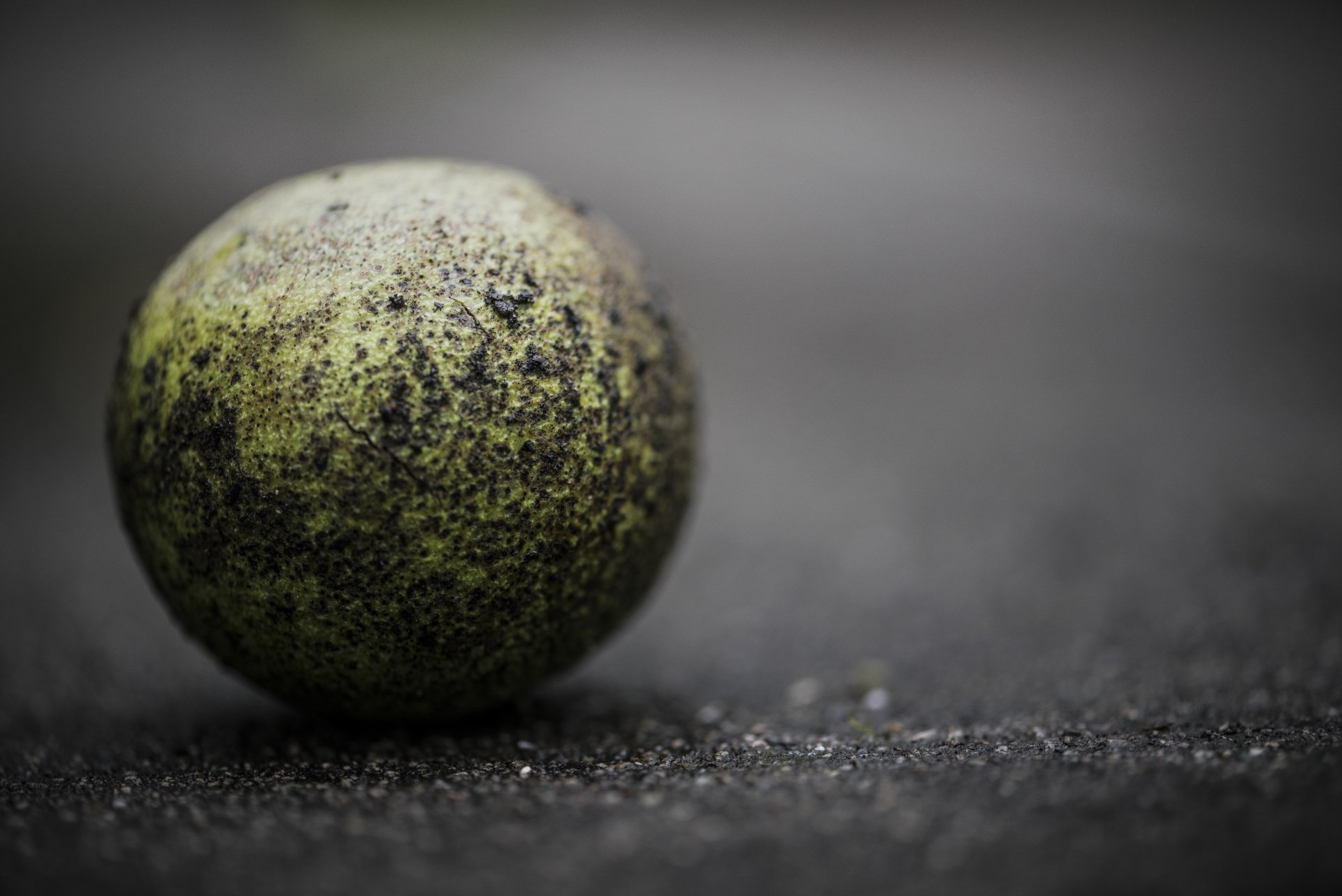 Download Abstract Ball 4k Ultra HD Wallpaper