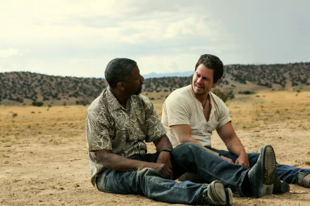 Mark Wahlberg Michael 'Stig' Stigman Denzel Washington Robert 'Bobby' Trench movie 2 Guns HD Desktop Wallpaper | Background Image
