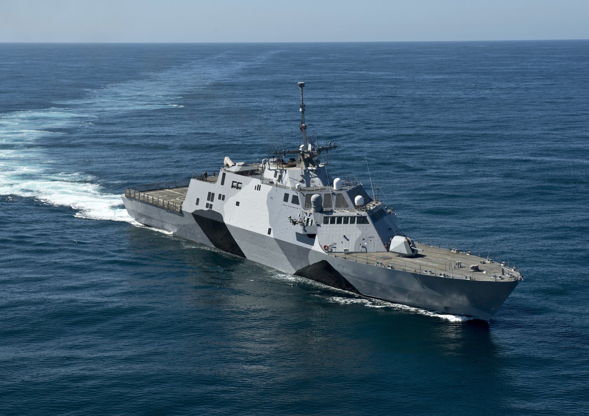 Download USS Freedom (LCS-1) Littoral Combat Ship Military United ...