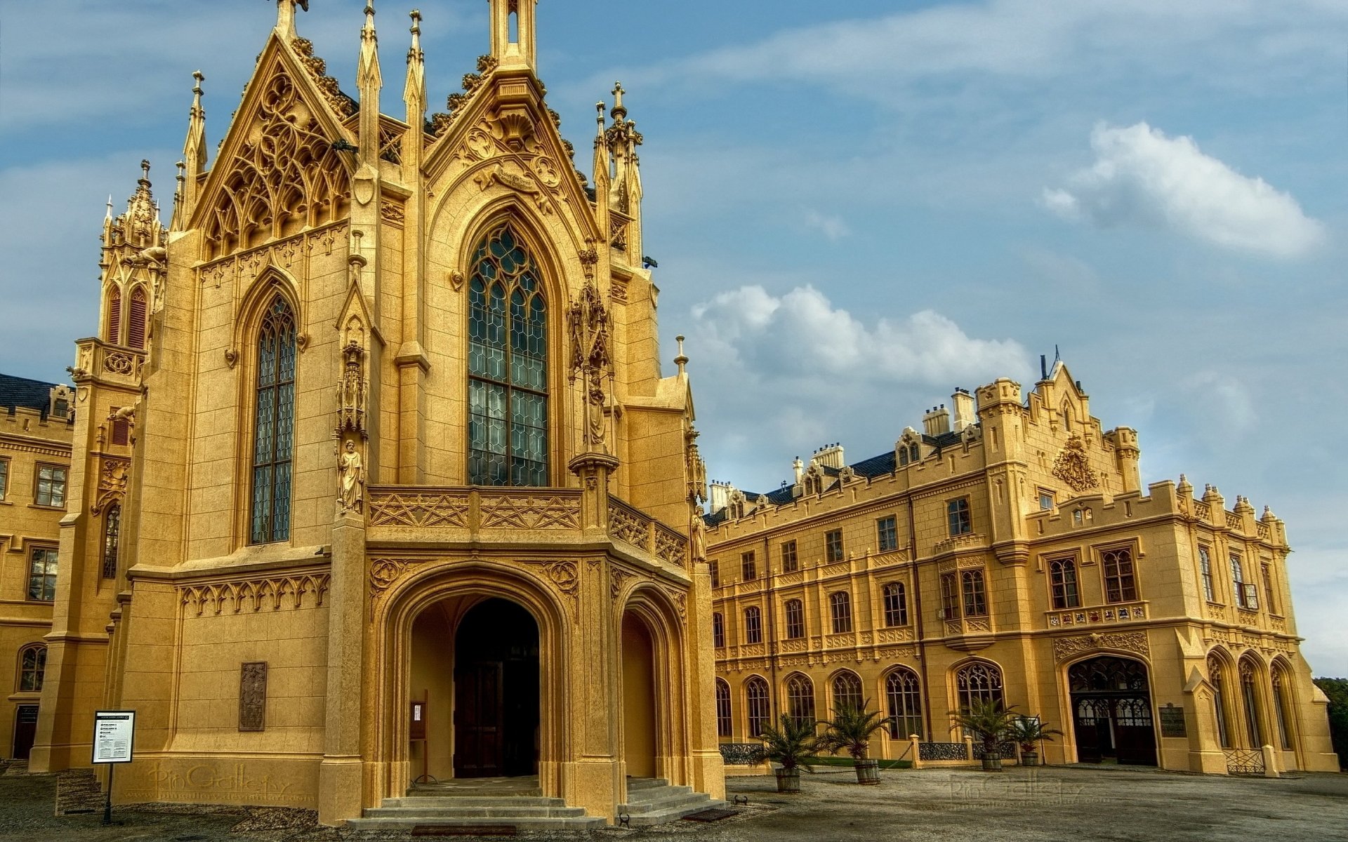 Download Man Made Lednice Castle HD Wallpaper