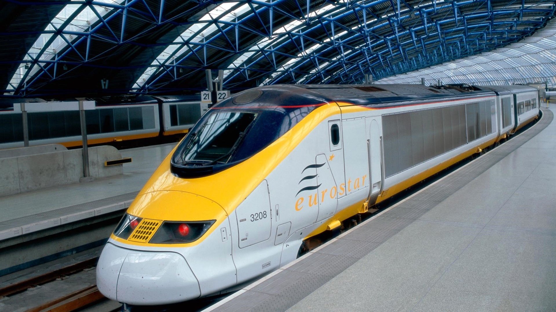 Download Vehicle Train Wallpaper