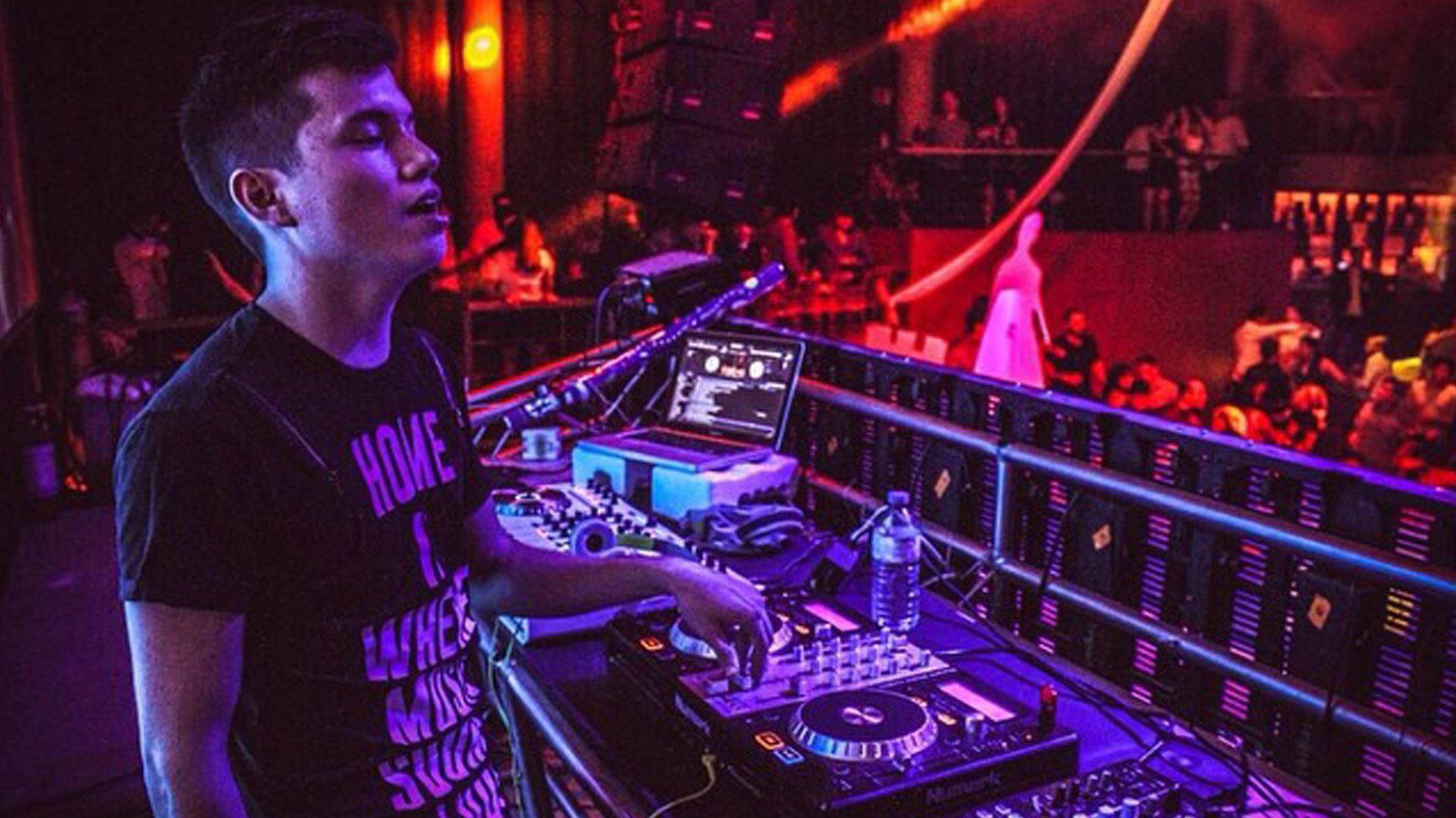 Valentin PM live HD by danielameza