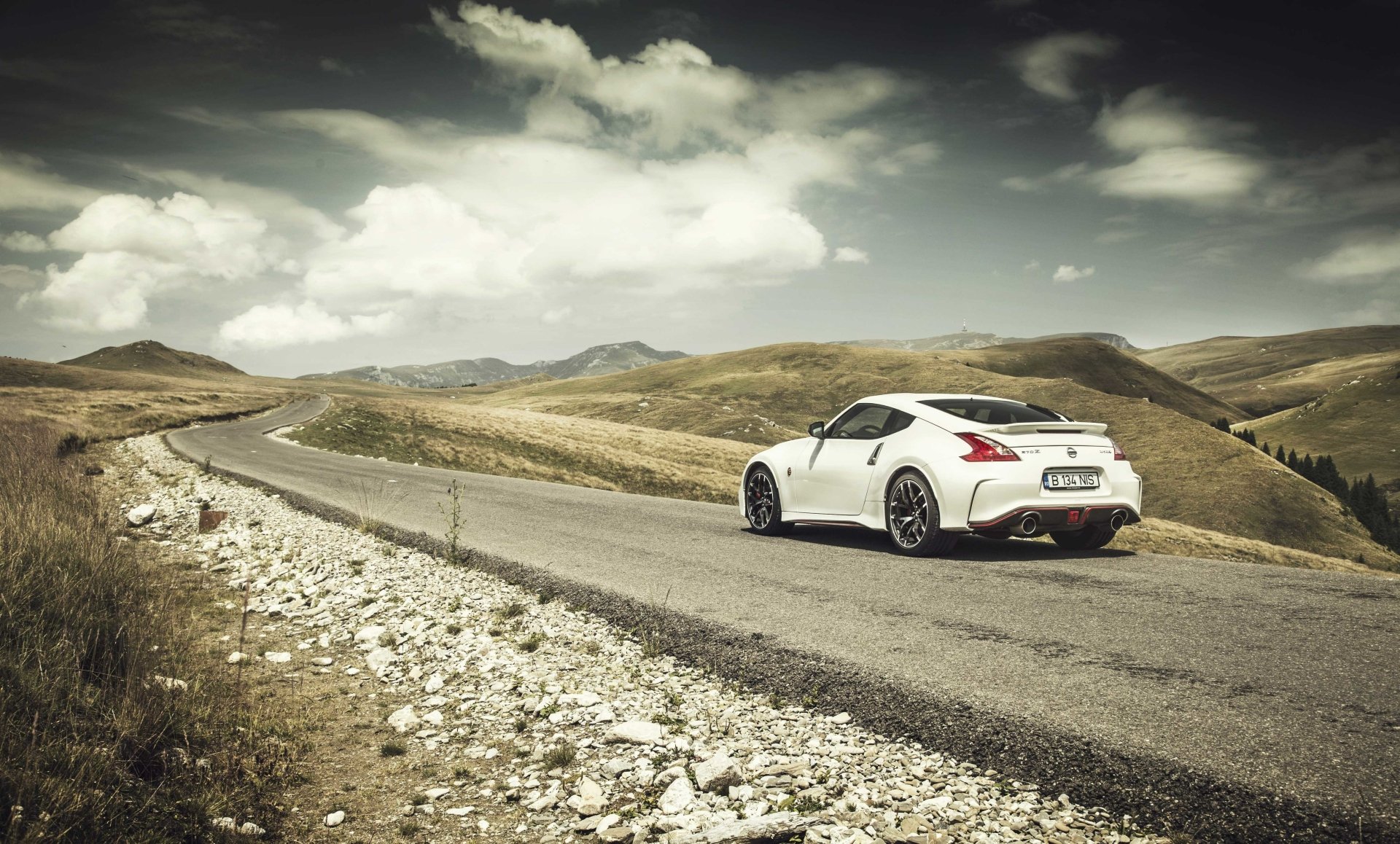 Download White Car Car Nissan Vehicle Nissan 370Z 4k Ultra HD Wallpaper