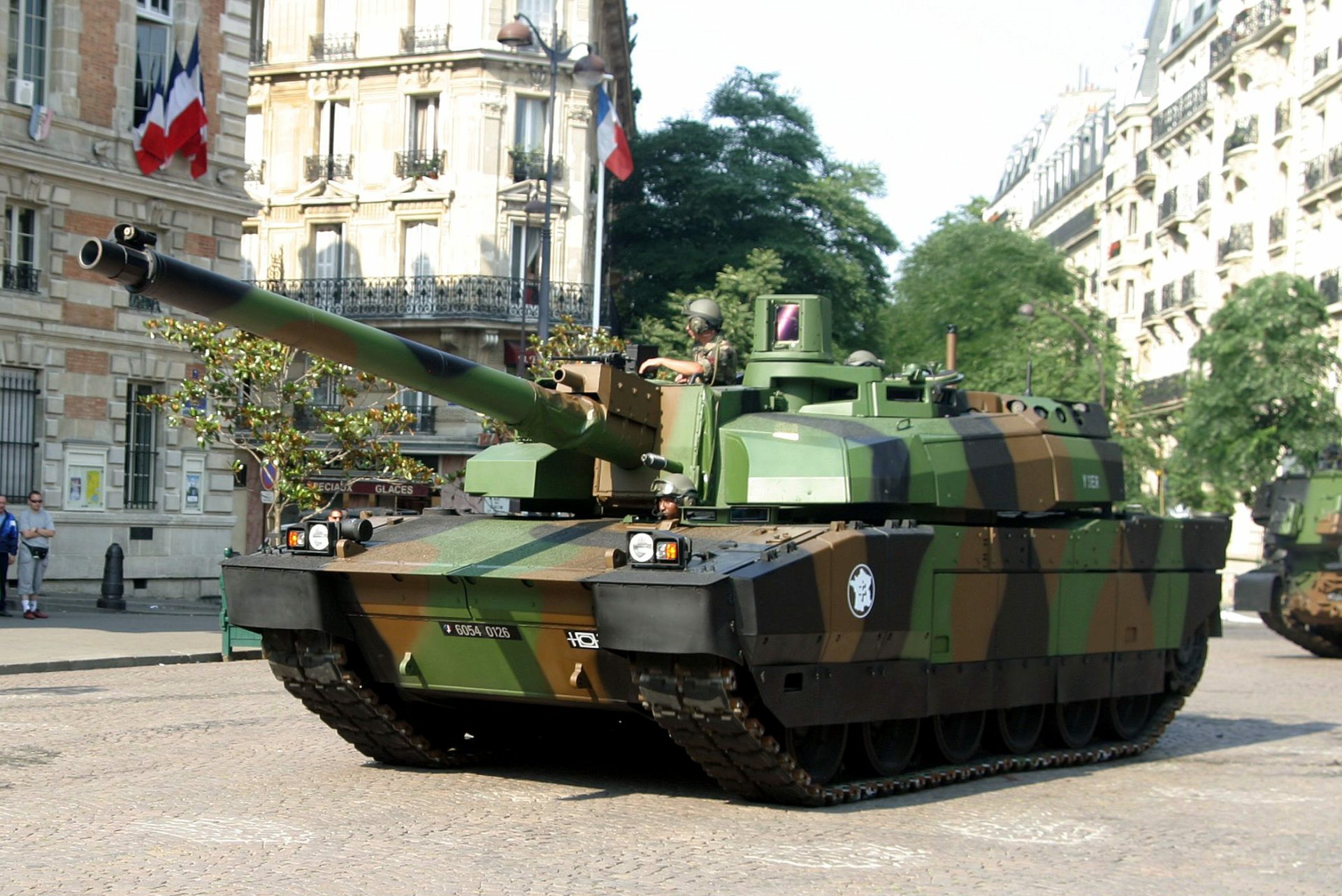 Download Tank Military AMX Leclerc HD Wallpaper
