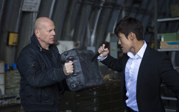 Movie RED 2 Bruce Willis Frank Moses Lee Byung-hun Han Cho Bai HD Wallpaper | Background Image