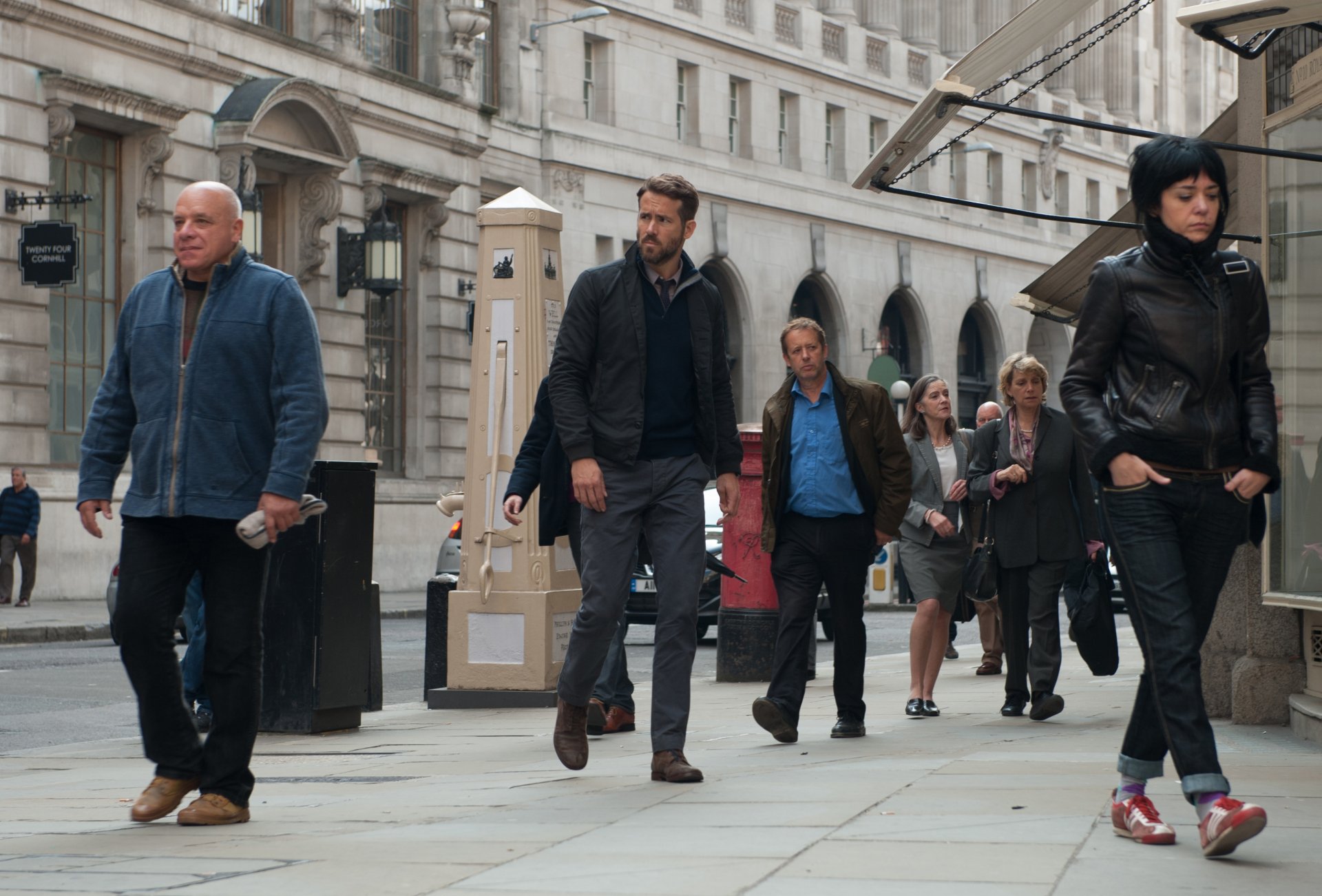 Download Bill Pope Ryan Reynolds Movie Criminal (2016) HD Wallpaper