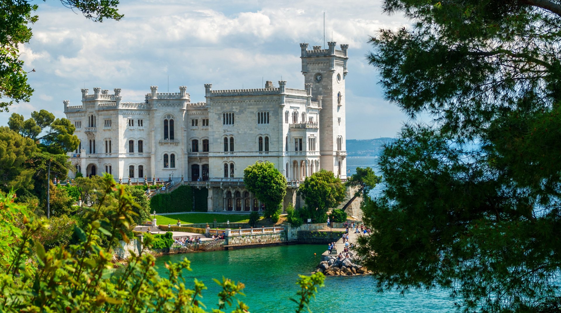 Miramare Castle замок