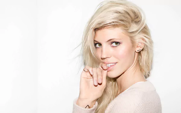 smile green eyes blonde model American Celebrity Devon Windsor HD Desktop Wallpaper | Background Image