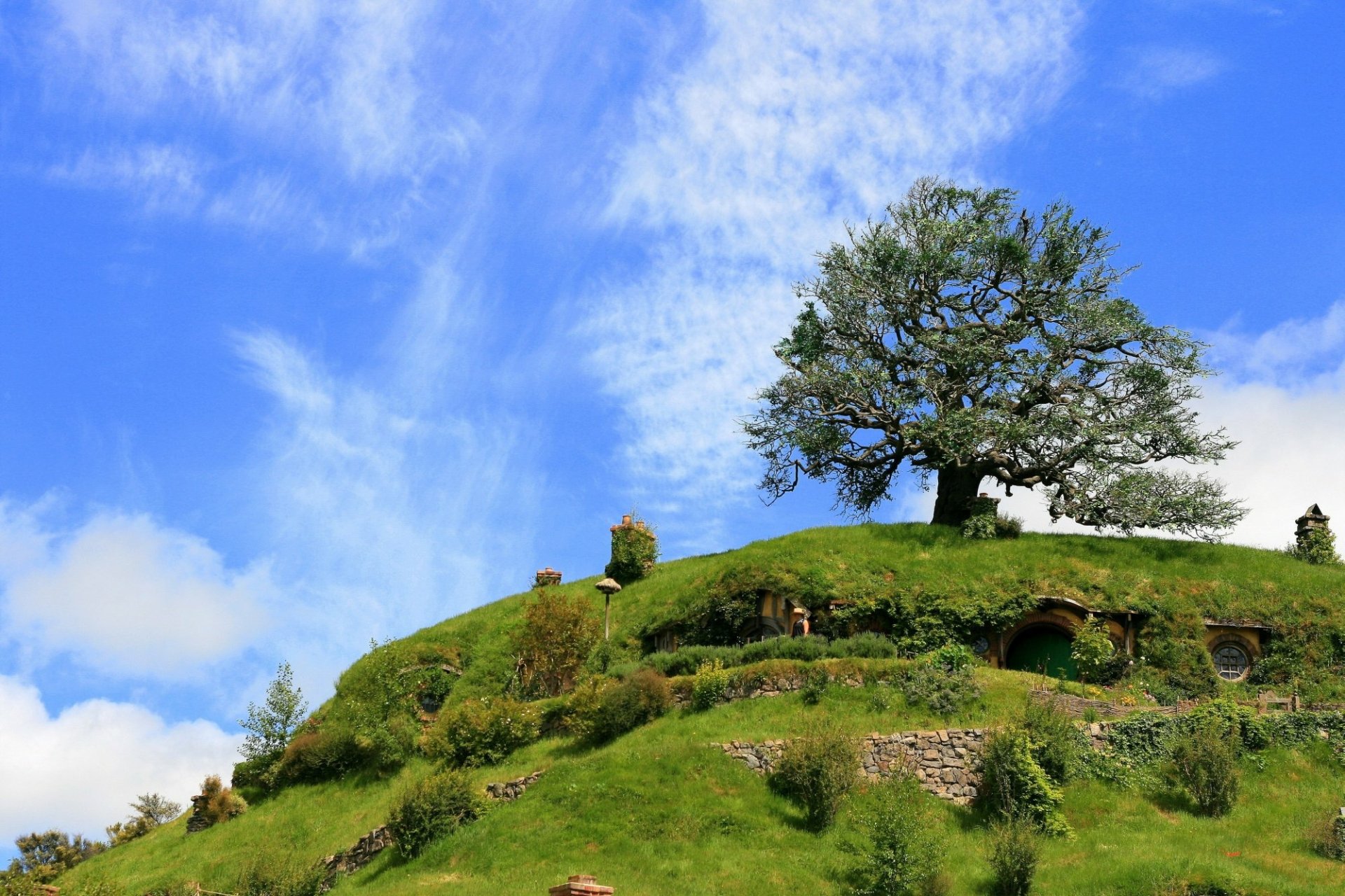 HOBBIT PUB Bag End Hobbiton film set New Zealand HD Wallpaper