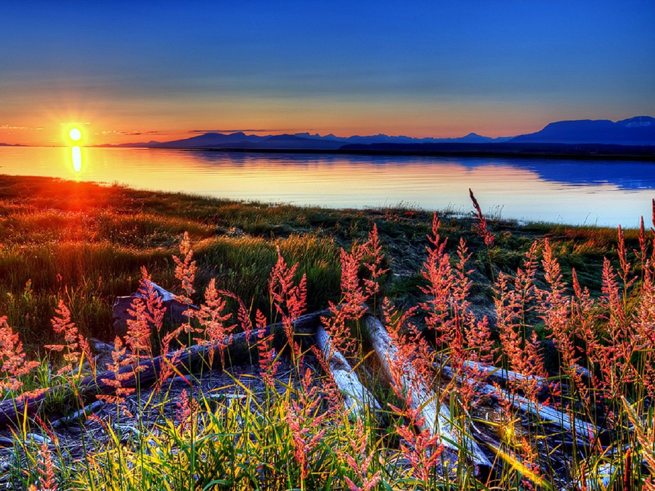 Sunset at Mount St. Helens