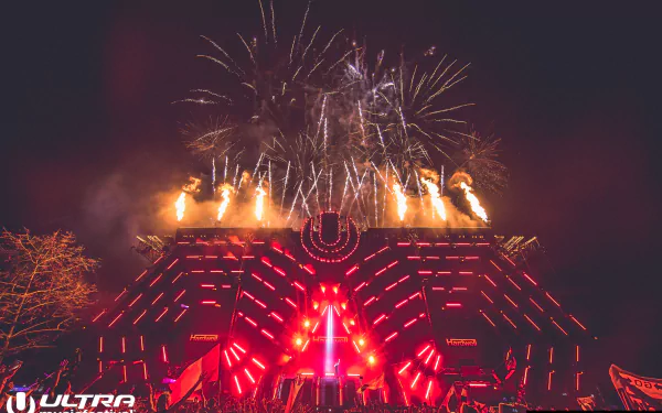  Hardwell @ Ultra Music Festival 2016 by Drew Ressler