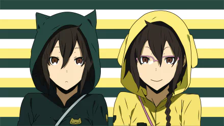 HD desktop wallpaper featuring Kururi and Mairu Orihara from the anime Durarara!!, dressed in hoodies with playful expressions against a striped background.