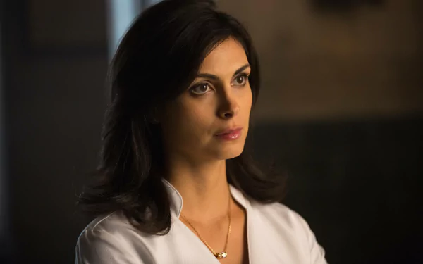 Morena Baccarin as a character from Gotham TV show in a 4K Ultra HD PC desktop wallpaper and background.