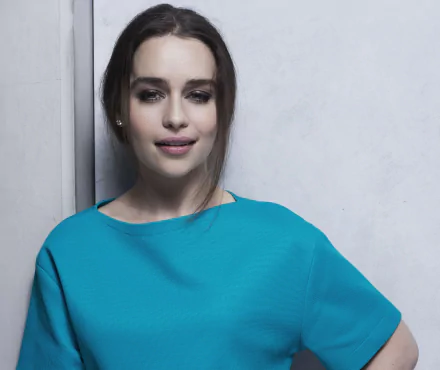 Celebrity Emilia Clarke HD Desktop Wallpaper | Background Image