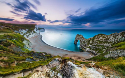  Durdle Door in Dorset, England