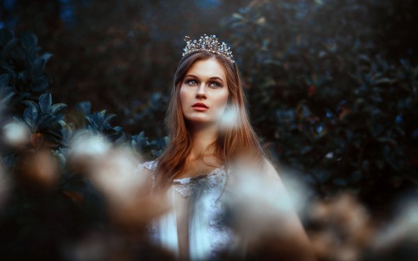 Women Model Brunette Outdoor Crown HD Wallpaper | Background Image
